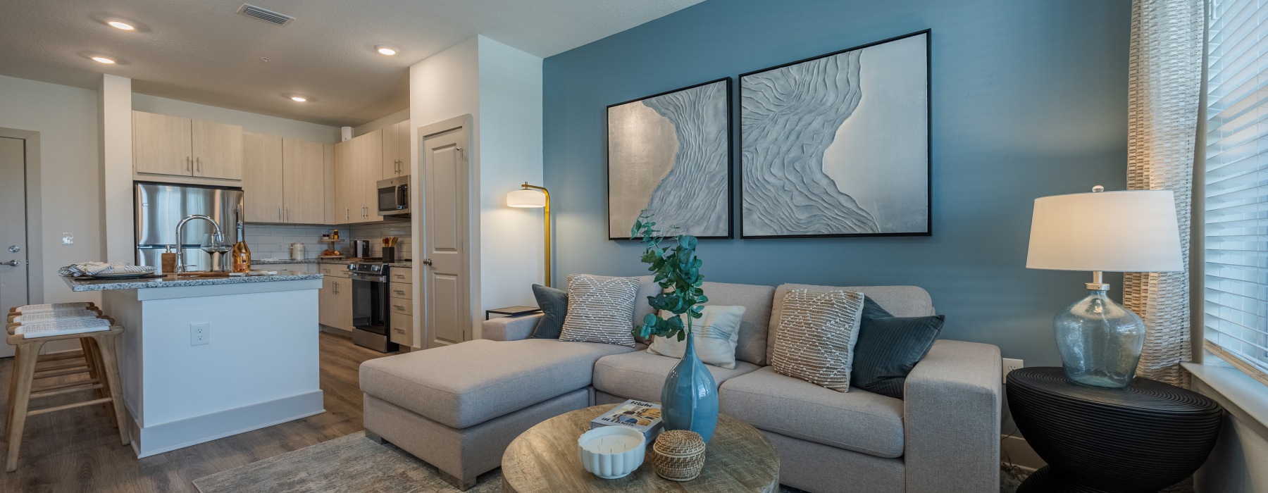 living space at apartments in Ruskin, Florida